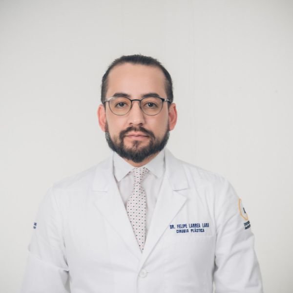 Dr. Felipe Larrea Lara